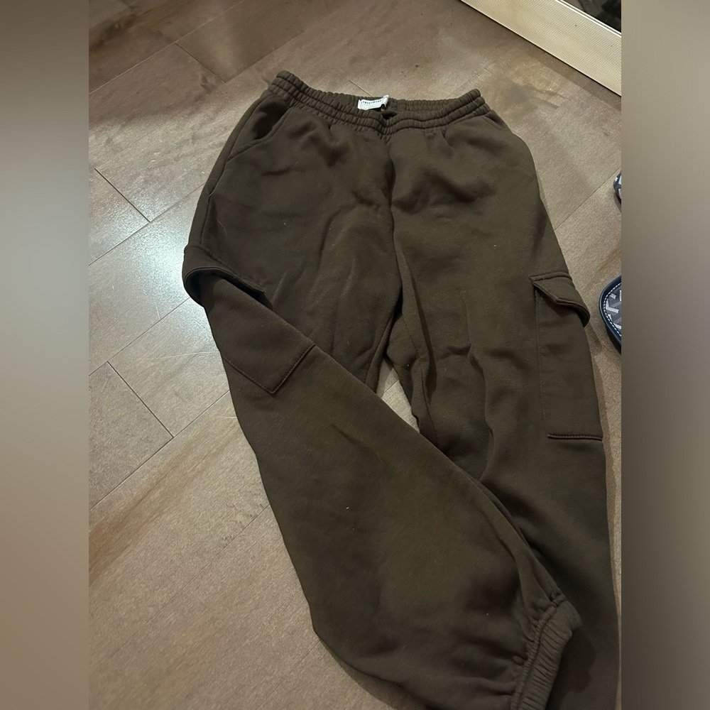 Brown cargo sweatpants